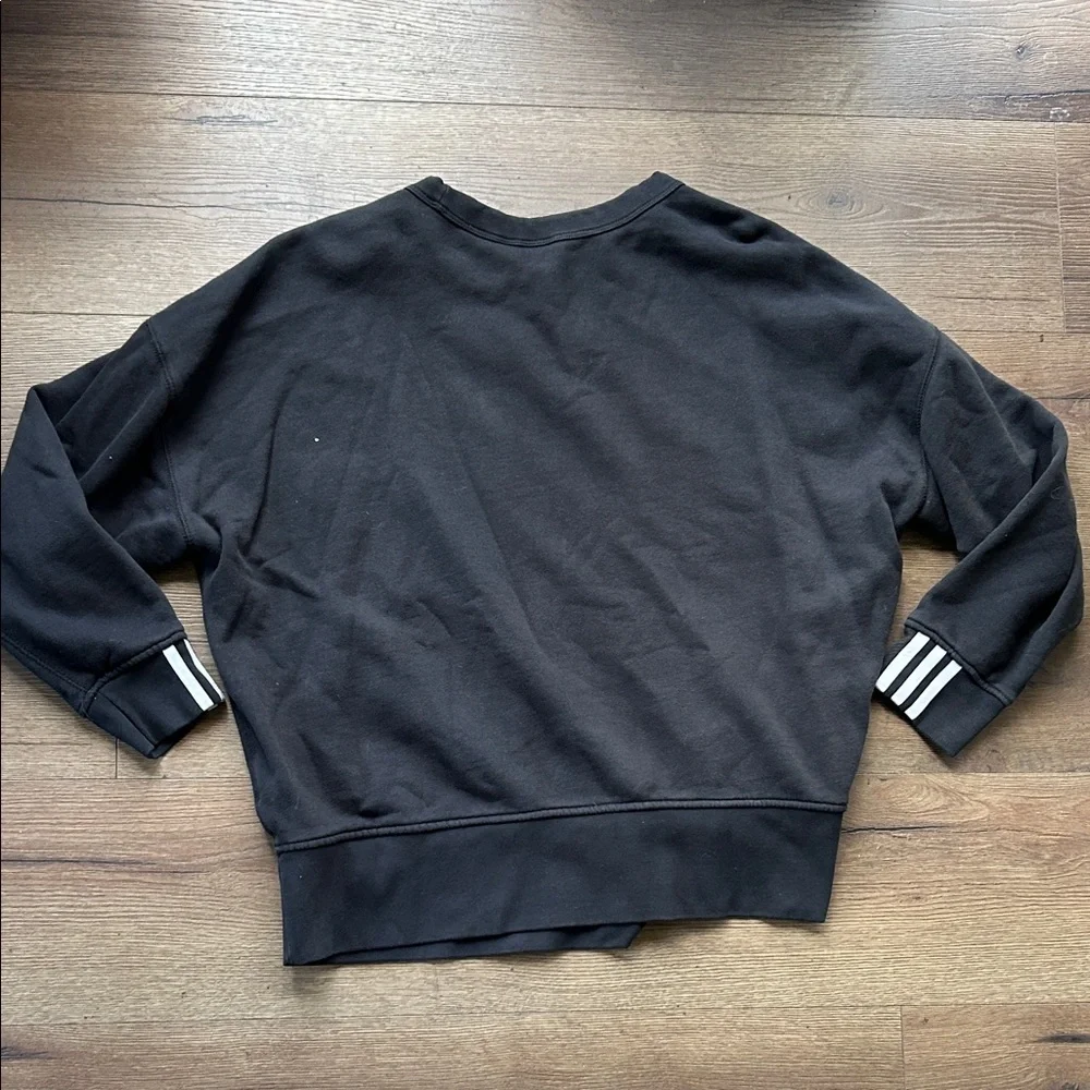 adidas Black Crewneck Sweater ! Large
